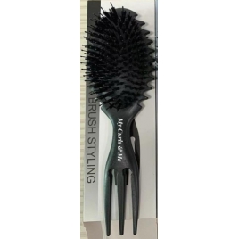 CURLY HAIR BRUSH STYLING